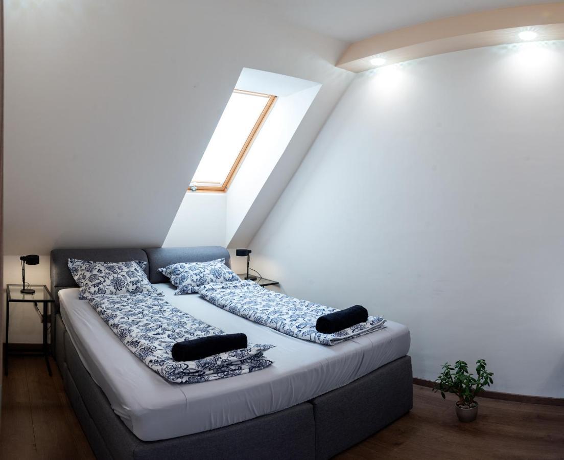 Dream Apartman 1 With Free Parking Győr Extérieur photo